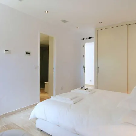 Casa Orazio Nyaraló *